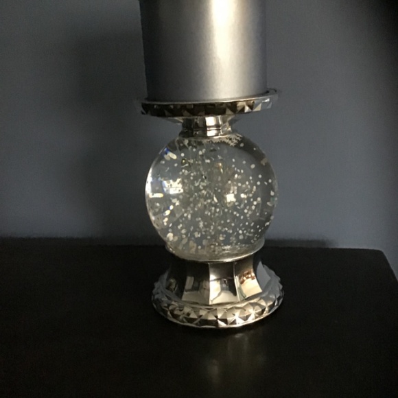 Bath & body Works 3 wicker candle Pedestal Water Globe - Picture 6 of 10